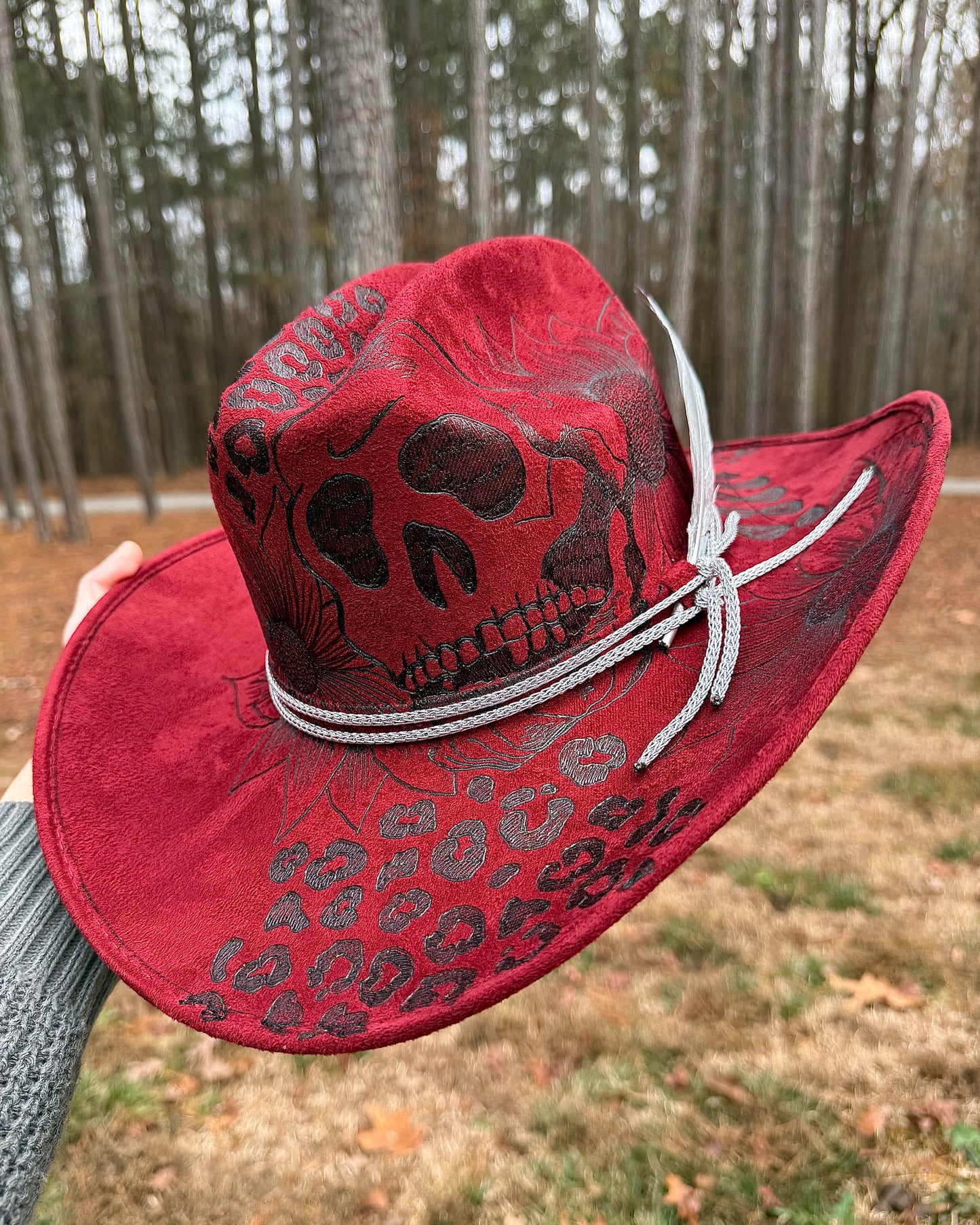 Hand Burned Suede Custom Skull MEDIUM Cowgirl Hat