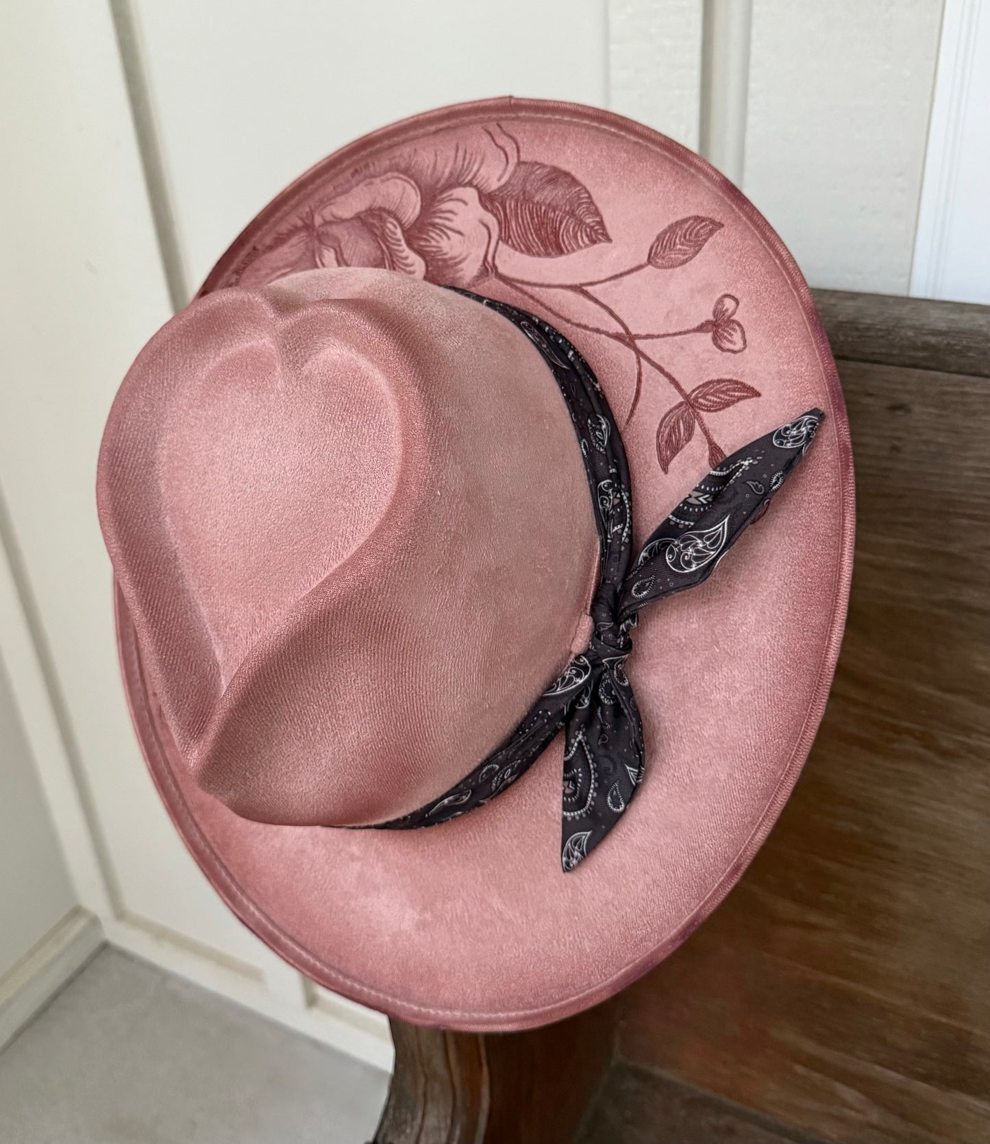 Hand Burned Suede Custom Rose Heart MEDIUM Cowgirl Hat